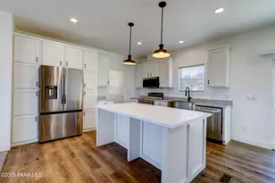 280 N Old Coach Trail, Dewey-Humboldt, AZ 86327 - Photo 1