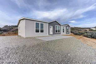 280 N Old Coach Trail, Dewey-Humboldt, AZ 86327 - Photo 1