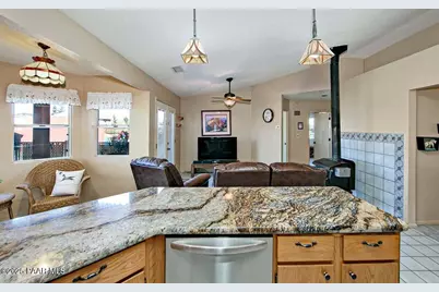 3250 N Mountain View Drive, Prescott Valley, AZ 86314 - Photo 9