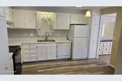 10330 Manzanita Trail, Dewey-Humboldt, AZ 86327 - Photo 13