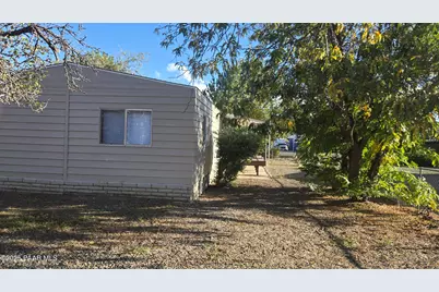 10330 Manzanita Trail, Dewey-Humboldt, AZ 86327 - Photo 43