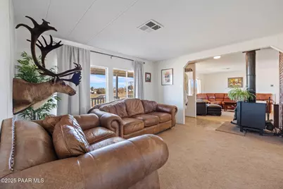 200 S Mountain View Road, Chino Valley, AZ 86323 - Photo 9