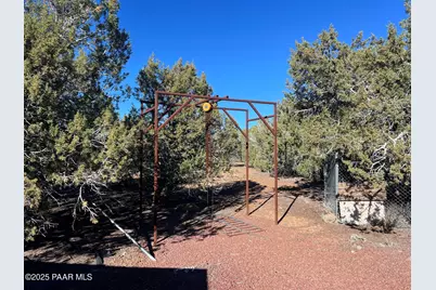 32425 W Our Street, Seligman, AZ 86337 - Photo 11