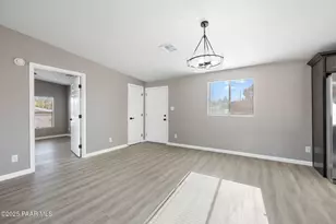 8850 E Roadrunner Dr, Prescott Valley, AZ 86314 - Photo 7