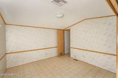 9187 E Whipsaw Lane, Prescott Valley, AZ 86314 - Photo 11