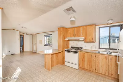 9187 E Whipsaw Lane, Prescott Valley, AZ 86314 - Photo 7