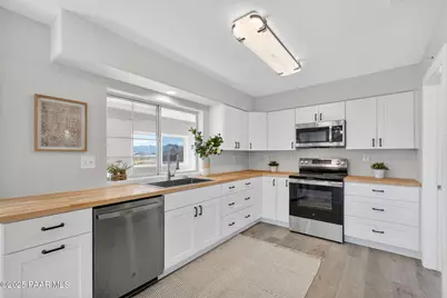 14410 E Blue Ridge Road, Dewey-Humboldt, AZ 86327 - Photo 11