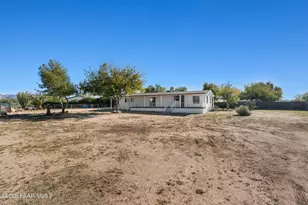 23865 W Coleman Dr, Congress, AZ 85332 - Photo 27