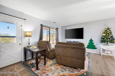 6151 E Sunset Lane, Prescott Valley, AZ 86314 - Photo 9