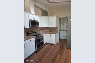 306 Indian Hill, Prescott, AZ 86305 - Photo 9