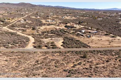 8565 S Donegal Drive, Wilhoit, AZ 86332 - Photo 9