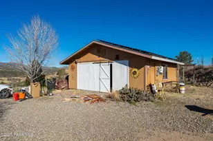 16928 W Trap Rd, Kirkland, AZ 86332 - Photo 19