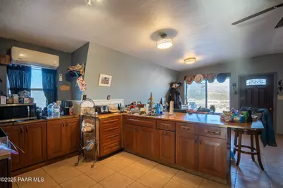 16928 W Trap Road, Kirkland, AZ 86332 - Photo 11