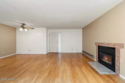 333 W Leroux Street #C4, Prescott, AZ 86303 - Photo 5