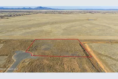 10116 E Songbird Way, Prescott Valley, AZ 86315 - Photo 1