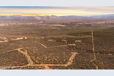 402 E Woodland Way, Dewey-Humboldt, AZ 86327 - Photo 1