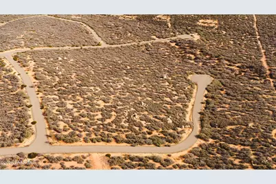 402D E Raider Way, Dewey-Humboldt, AZ 86327 - Photo 3