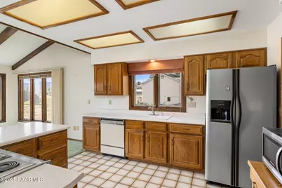 11545 E Manzanita Trail, Dewey-Humboldt, AZ 86327 - Photo 13