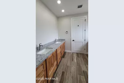 12880 E Brody Trail, Dewey-Humboldt, AZ 86327 - Photo 39