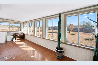 24945 N San Francisco Street, Paulden, AZ 86334 - Photo 19
