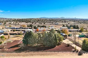 24945 N San Francisco St, Paulden, AZ 86334 - Photo 3