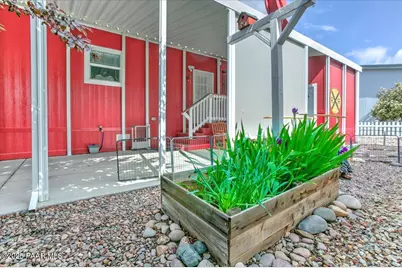 11350 E Sarah Jane Lane 154, Dewey-Humboldt, AZ 86327 - Photo 17