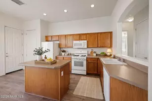 6671 E Sandhurst Dr, Prescott Valley, AZ 86314 - Photo 13