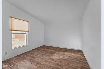 30040 W Redbird Road, Wittmann, AZ 85361 - Photo 15