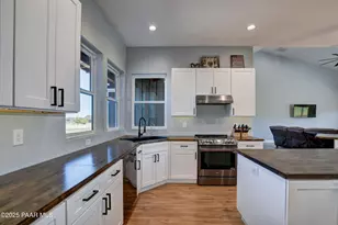 10660 E Colt Rd, Prescott Valley, AZ 86315 - Photo 23