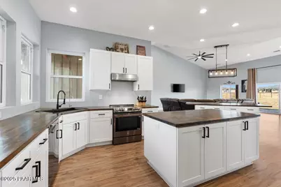 10660 E Colt Road, Prescott Valley, AZ 86315 - Photo 17