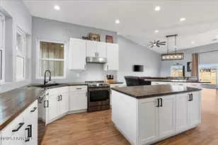 10660 E Colt Rd, Prescott Valley, AZ 86315 - Photo 17