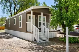 689 Whipple St, Prescott, AZ 86301 - Photo 1