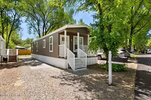 689 Whipple St, Prescott, AZ 86301 - Photo 3