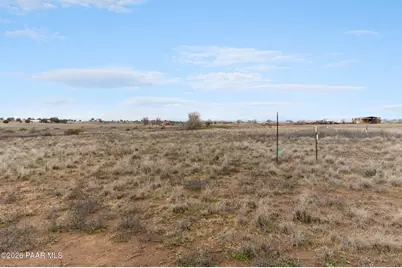 25550 N Leonora Lane, Paulden, AZ 86334 - Photo 5