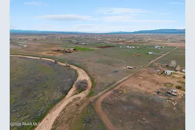 25550 N Leonora Lane, Paulden, AZ 86334 - Photo 13