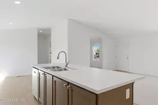 20901 E Park View Ln, Cordes Lakes, AZ 86333 - Photo 15