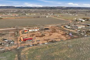 2575 W Annie Rd, Paulden, AZ 86334 - Photo 25