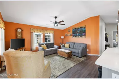 12155 E McQueen Drive, Dewey-Humboldt, AZ 86327 - Photo 9