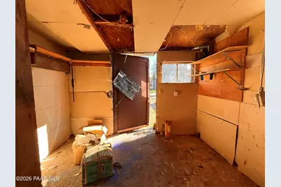 3140 S Iron Springs Road, Skull Valley, AZ 86338 - Photo 23