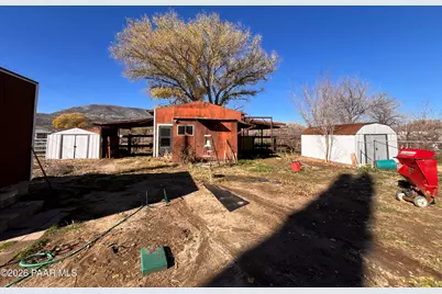 3140 S Iron Springs Road, Skull Valley, AZ 86338 - Photo 15