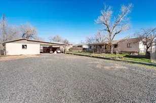 46812 8th St, Ash Fork, AZ 86320 - Photo 21