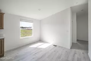 20921 E Park View Ln, Cordes Lakes, AZ 86333 - Photo 15