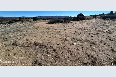 17327 S Rocky Boy Way, Peeples Valley, AZ 85362 - Photo 9