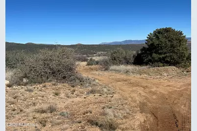 17327 S Rocky Boy Way, Peeples Valley, AZ 85362 - Photo 13