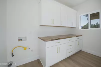 10603 E Straight Arrow Road, Dewey-Humboldt, AZ 86327 - Photo 37