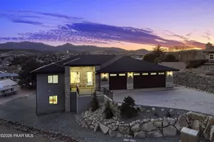 10603 E Straight Arrow Rd, Dewey-Humboldt, AZ 86327 - Photo 1