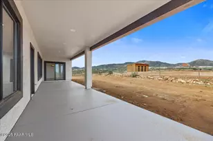 320 S Hoss Rd, Dewey-Humboldt, AZ 86327 - Photo 35