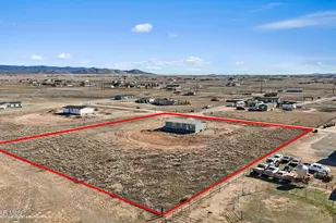 7366 E Bunkhouse Rd, Prescott Valley, AZ 86315 - Photo 3