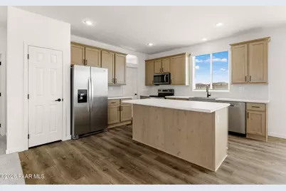 7366 E Bunkhouse Road, Prescott Valley, AZ 86315 - Photo 9