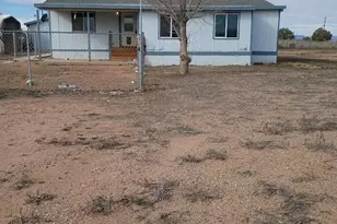 2050 W Curtis Ranch Rd, Paulden, AZ 86334 - Photo 1